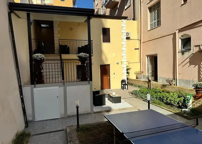 Ebe - Casa Indipendente Con Giardino 토레 안눈치아타